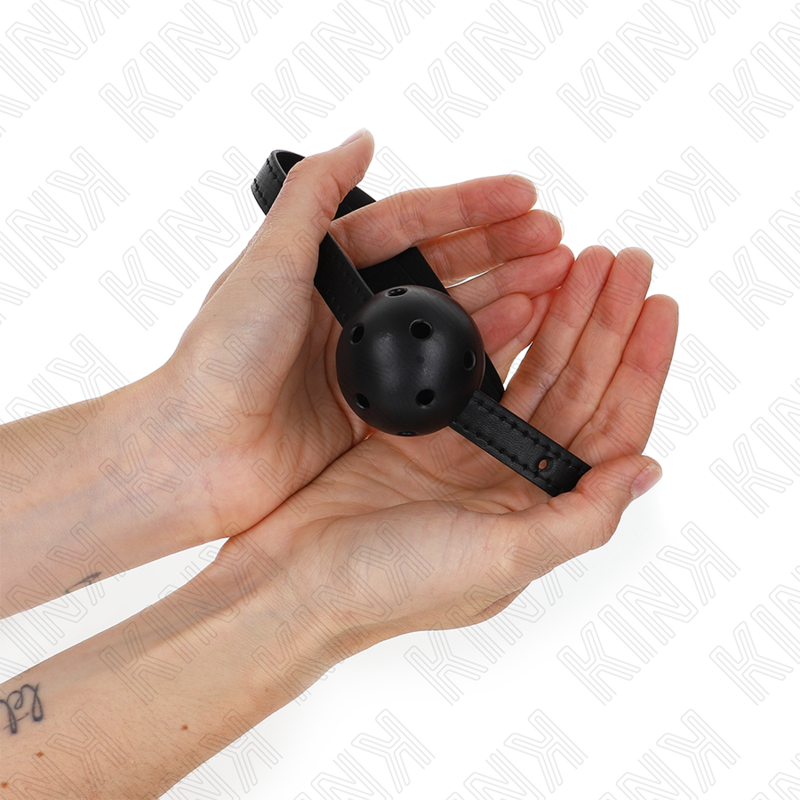 img_187320_d250c6d2c6847c67f23b0ceaa6d8d11d_1.png KINK - SIMPLICITY BLACK BREATHABLE BALL 4.5 CM GAG 62 x 1.5 CM - Image 2